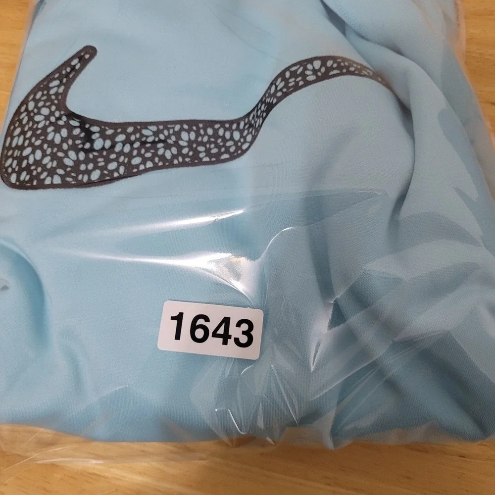 Nike Therma-FIT Hoodie Pullover Sweatshirt Floral Swoosh Light Blue L‎ FLAW